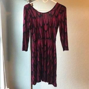 Express red and black pattern dress